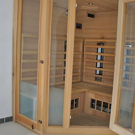 Ξενοδοχείο με διαμερίσματα Corum